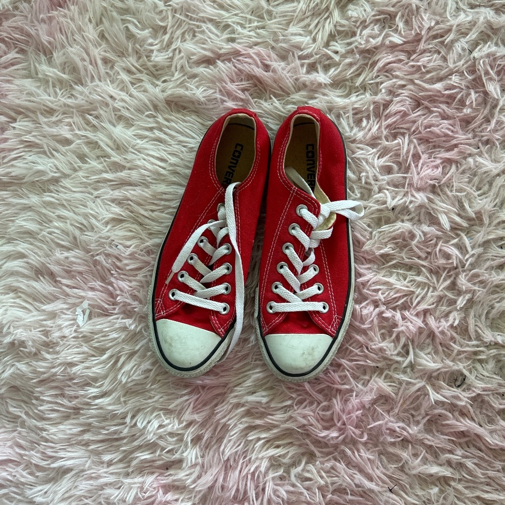 Red converse